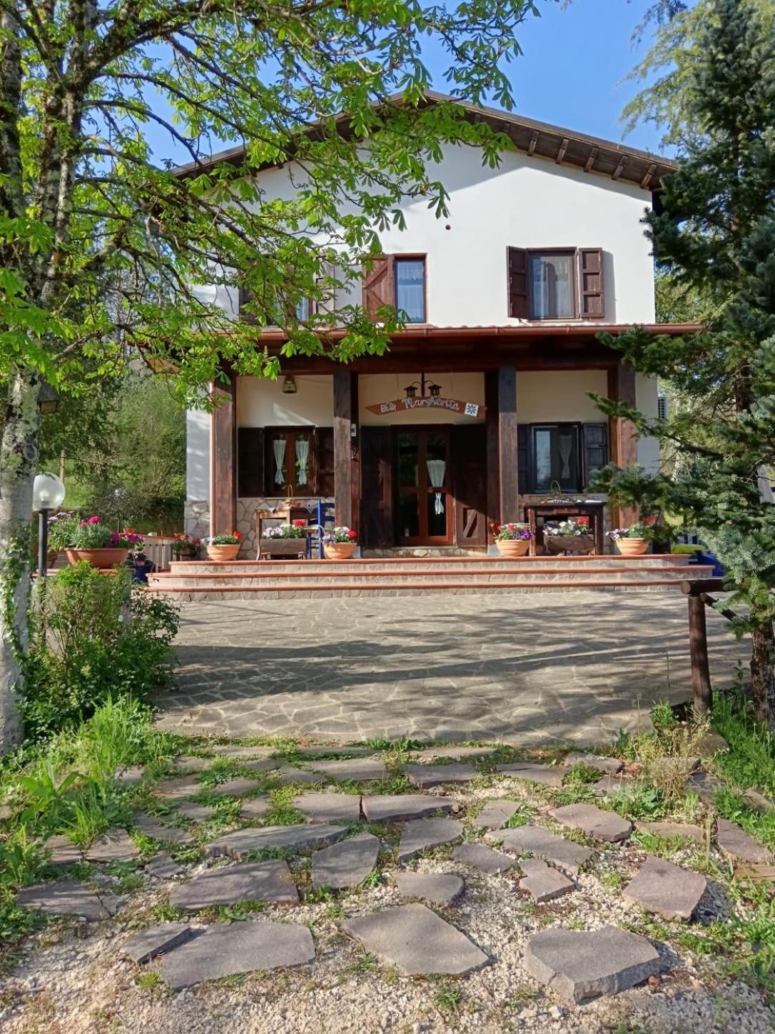 Bed And Breakfast Margherita & Home Restaurant Gerano Exterior photo